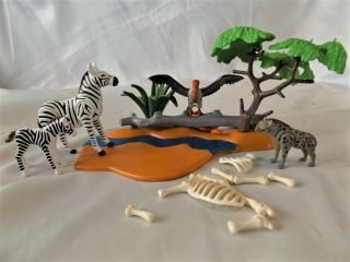 Playmobil Very Rare African Hyena 4829 W Vulture Plus Zebras,  Tree,  Zoo Animals