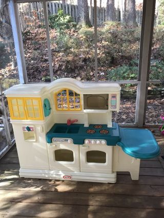 Little Tikes Kitchen With Shopping Carts And Food