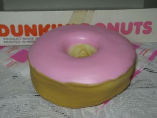 DUNKIN ' DONUTS Fake food SCENTED Boston Creme Frosted ADULT collector Box MTC 2
