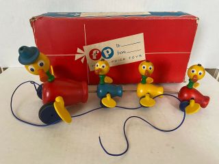 Vintage Fisher Price Gabby Goofies 775 Duck Family Wooden Pull Toy Box