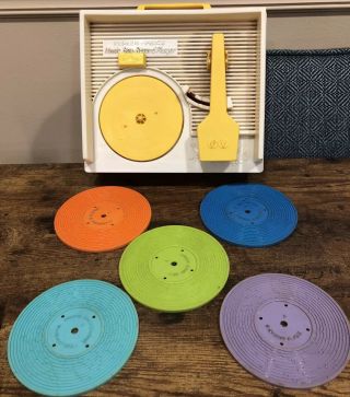 1971 Vintage Fisher Price Music Box Toy Record Player 995 W/5 Discs Great