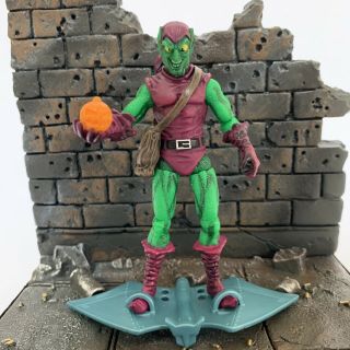 Marvel Universe Green Goblin 3.  75” Action Figure Legends / Infinite