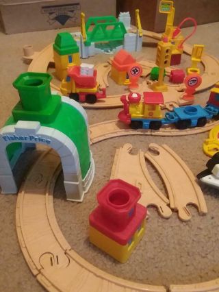 Fisher Price Flip Track Rail and Road 60 Piece Set 1990 ' s 2