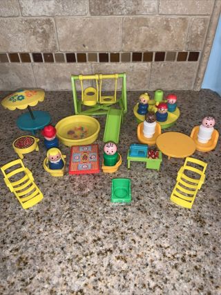 Fisher Price Vintage Little People Pool Patio Table Umbrella Swing Table 0319