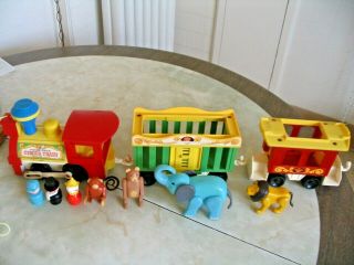 Vintage 1973 Fisher Price 991 Circus Train 3 Cars 4 Animals 3 Little People