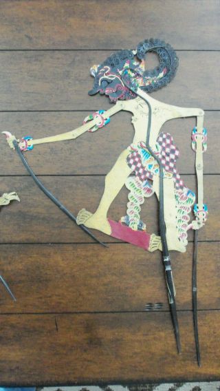 2 Large Antique Java Indonesian Wayang Kulit Stick Shadow Theatre Puppets 2
