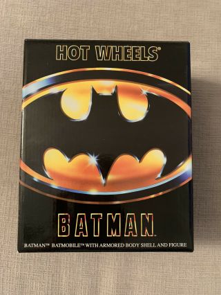 SDCC 2019 Batman Hot Wheels Batmobole With Armored Body Shell And Figure 2