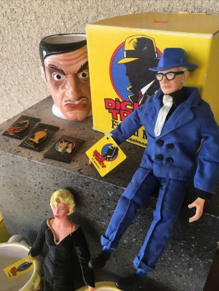 Applause Dick Tracy 3 Figural MUGS,  2 DOLLS,  3 PINS,  2 KEYCHAINS and SICKER BOOK 3