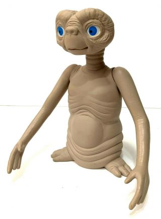 Vintage 1982 Universal City Studios E.  T.  Extra Terrestrial Movie Toy Figure 9”