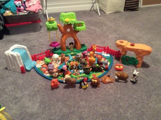 Fisher Price Little People A - Z Learning Zoo Playset -