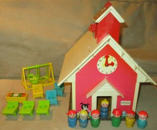 Vintage 1970’s Fisher Price Little People School House W/ Accessories
