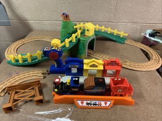 Fisher Price Geo Trax Train Set/ Buildings,  Tracks,  Engines Great