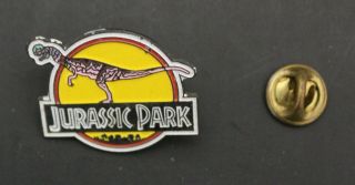 1992 Jurassic Park Dilophosaurus Dinosaur Lapel Pin 3 X 2.  5 Cm.  (1.  2 " X 1 ")