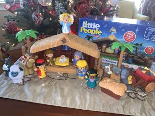 Fischer Price Little People Christmas Story Nativity Manger Set Lights Sounds