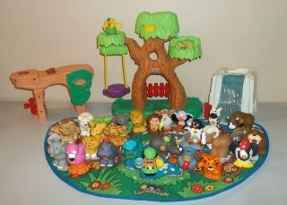 Fisher Price Little People - A - Z Alphabet Learning Zoo With 26 Figures -