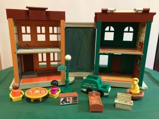 Vintage Fisher Price Little People Family Sesame Street 938 House & Accessories