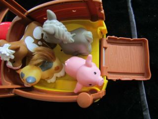 Fisher Price Little People tow And Pull Tractor Farmer Pig Horse Cat and Cow 3