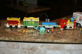 Vintage Fisher Price Vintage Little People Play Circus Train 991