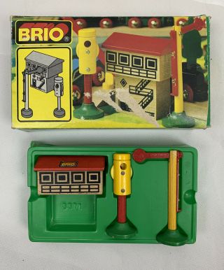 Brio Signal House 33371 Made In Sweden / Rare Vintage Retired Missing One Piece