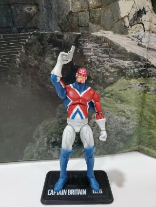 Marvel Universe Captain Britain 3.  75 " Inch Figure Loose Hasbro Hammer Files 026
