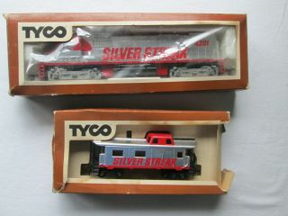 Tyco Silver Streak Locomotive 4301 With Matching Caboose Ho Scale