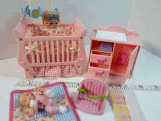 Loving Family Dollhouse Baby Girl Pink Doll Crib Table Sound Light Bed Room Vtg