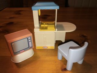 Vtg - Little Tikes Dollhouse Kitchen Set: Kitchenette,  Chair,  & Microwave