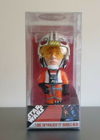Star Wars Funko Wacky Wobbler Luke Skywalker X - Wing Pilot