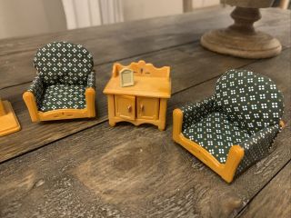 Sylvanian Families Calico Critters Green Living Room with Fireplace 2