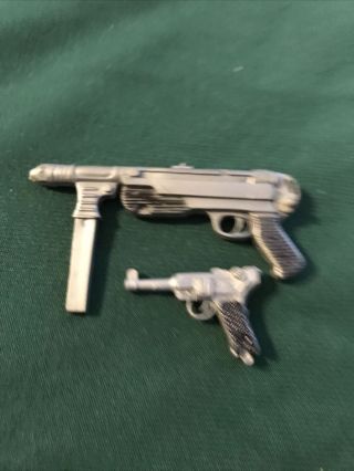 Vintage Action Man.  German Luger And Mp40 Sub - Machine Gun.  Pistols.  Guns