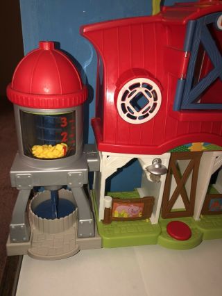Fisher - Price Little People Caring for Animals Farm With Sounds And Light 2