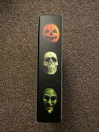 NECA HALLOWEEN III :SEASON OF THE WITCH SILVER SHAMROCK TRICK OR TREATERS 3 Pack 3