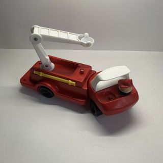 Vintage Little Tikes Red 18 " Fire Truck Engine With 1 Toddle Tot Person Driver