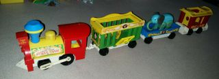 Vintage Fisher Price Circus Train 991 1972 4 Cars,  2 Animals And The Engineer