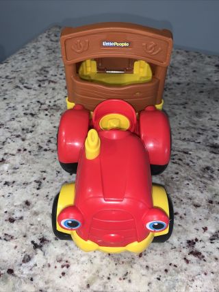 2011 FISHER PRICE LITTLE PEOPLE TOW & PULL TRACTOR AND WAGON With Sounds 2