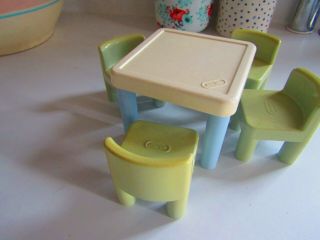 Miniature Little Tikes Dollhouse Size Kitchen Dining Table And 4 Chairs Vintage