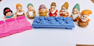 Fisher Price Little People Snow White And 7 Seven Dwarfs Complete W/ Table Bed