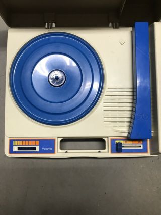 Vintage 1978 Fisher Price 825 Record Player Phonograph 33 & 45 ' s w/ NEEDLE 2