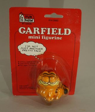Vintage Garfield Mini Figurine On Card In Package