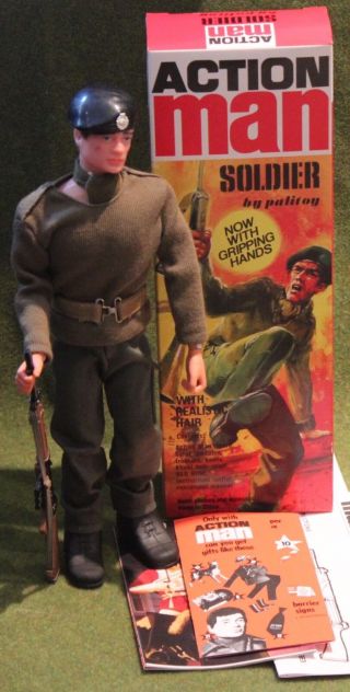 Vintage Action Man 40th Anniversary Flocked Hair Soldier Gripping Hands Boxed