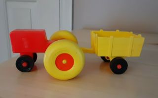 Vintage Fisher Price Little People Red Tractor W/yellow Cart/wagon Farm 915/2501