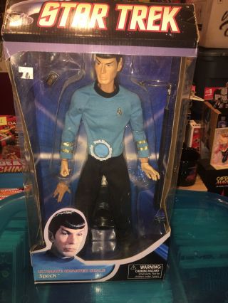 Star Trek Commander Spock 1:4 Ultimate Quarter Scale Action Figure Art Asylum