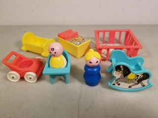 Vtg.  Fisher Price Little People Nursery Set W/ Mother & Baby For House 952
