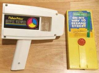 Vintage Fisher Price Movie Viewer 460 With On My Way To Sesame Street