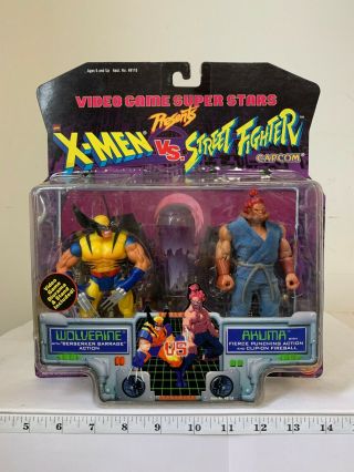 Toy Biz X - Men Vs Street Fighter Wolverine Vs Akuma Video Game Stars