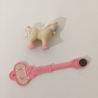 Vintage Fisher Price Precious Places Blue Ribbon Pony Stable Horse And Key