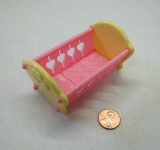 Fisher Price Loving Family Dream Dollhouse Pink Yellow Cradle Baby Girl Nursery