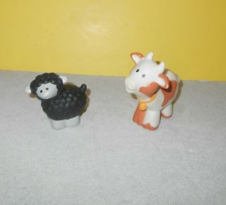 1995 Mattel Fisher Price Little People Brown White Spotted Cow & Black Sheep