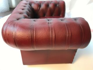 1/6 scale vinyl red sofa chair for action figures,  removable pillow 3