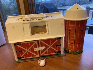 Vintage Fisher - Price Little People Farm/barn/silo.  One Chicken Character.